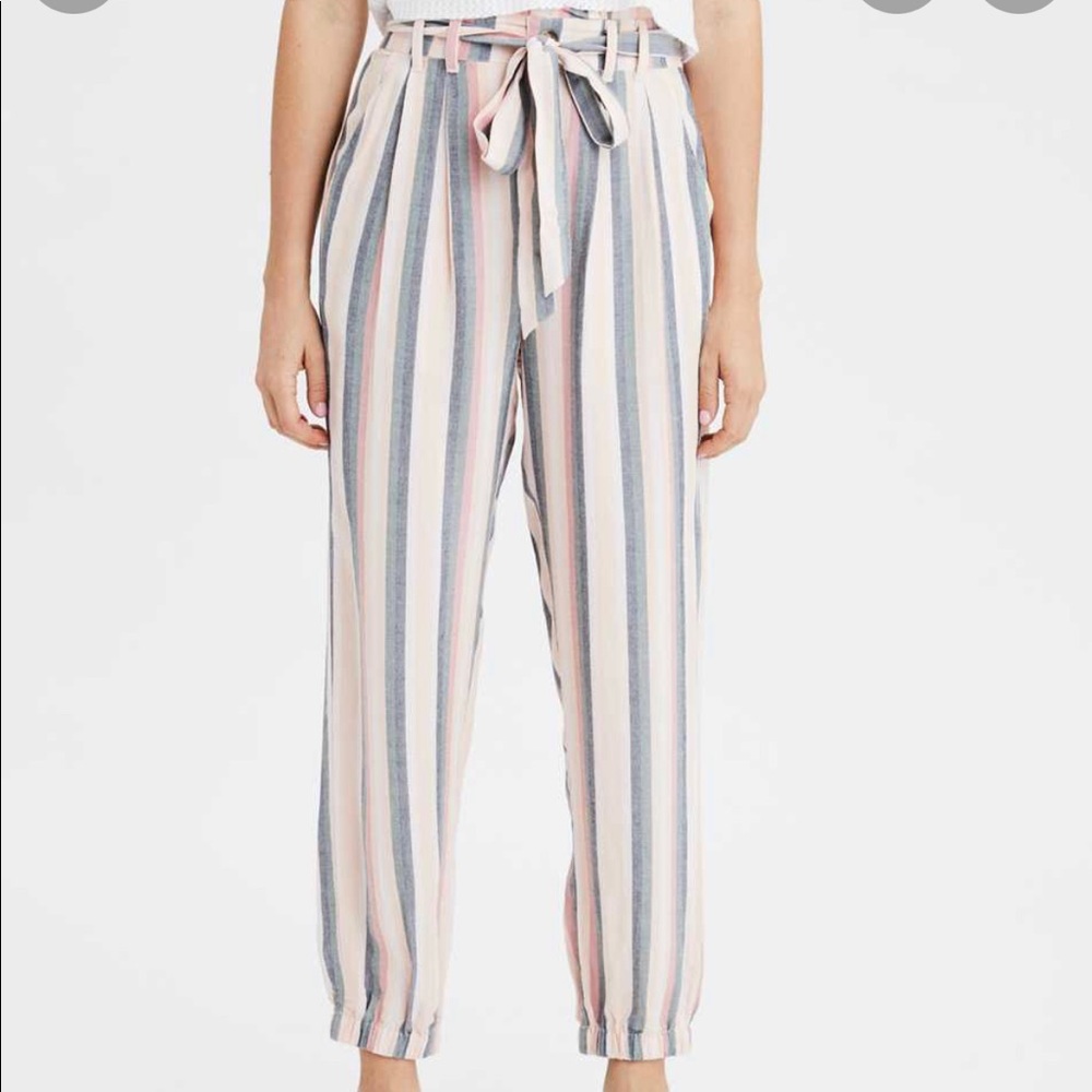 American Eagle paperbag joggers